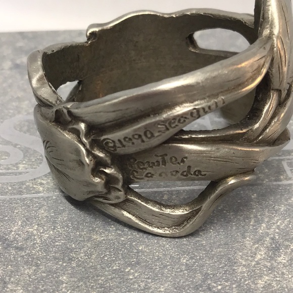 Seagull pewter floral napkin ring 4pc set 1990 original box made in Canada - Picture 3 of 5